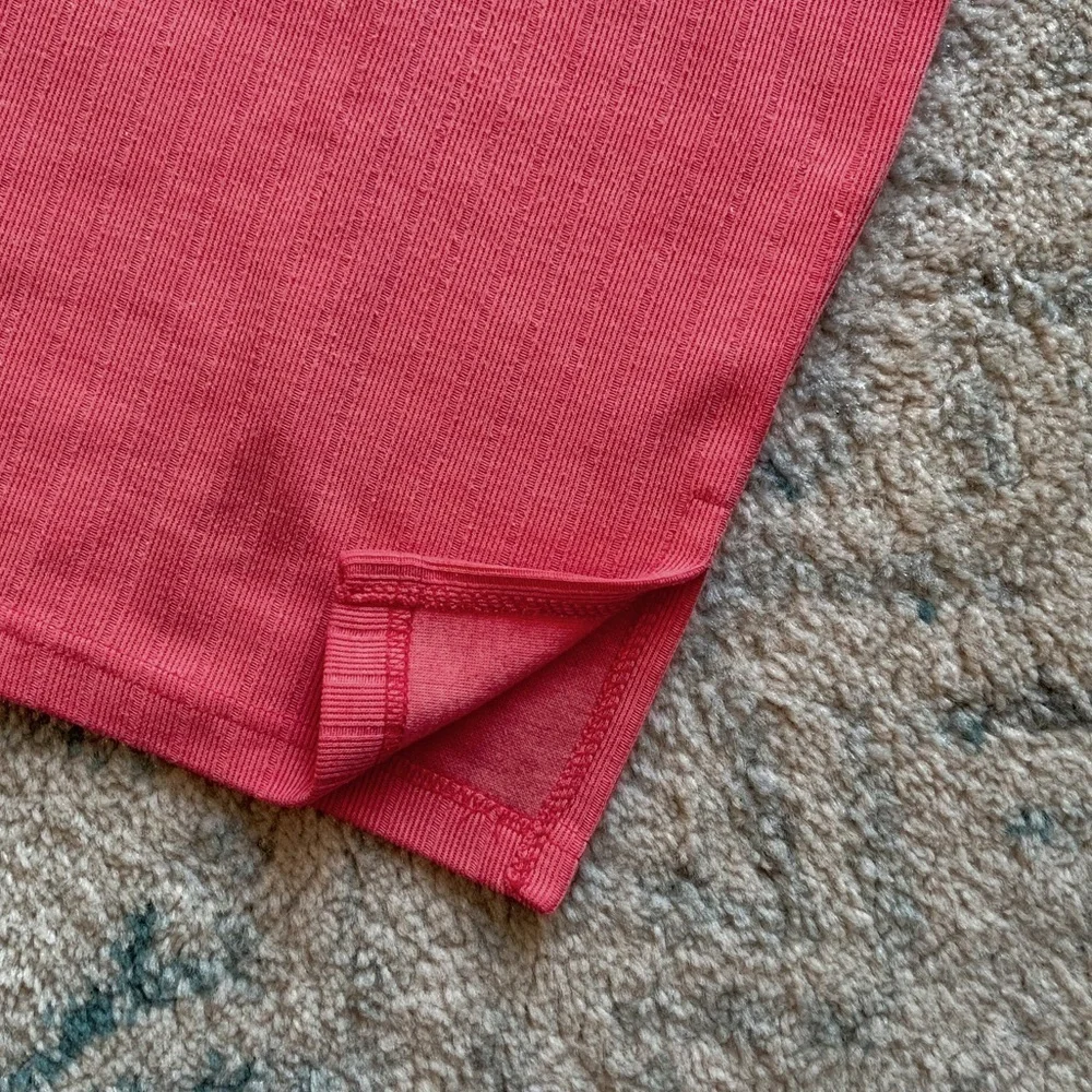 Vintage ribbed short sleeve tshirt pink tee - Picture 2 of 3